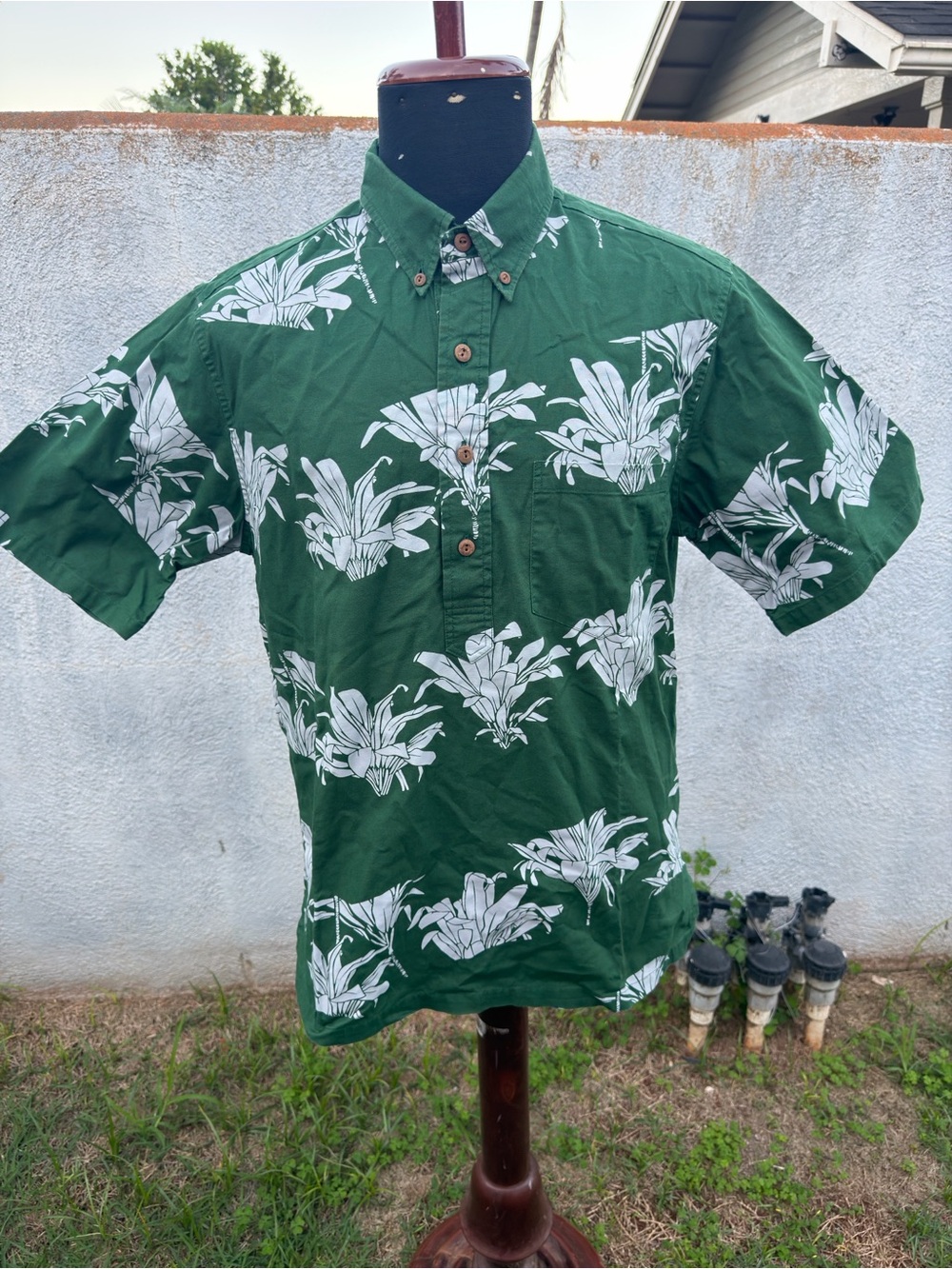 PreOwned Sig Zane Green Hawaiian Shirt 3/4 Button Men's Medium